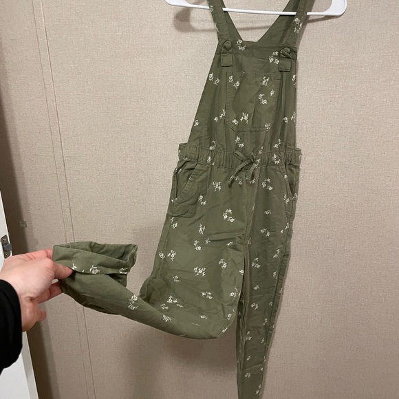 Overalls - Picture 2 of 6
